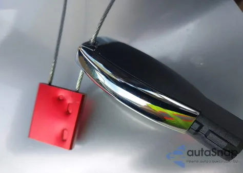 2011 Mercedes-Benz R 350 4Matic z USA, uszkodzony, nr VIN 4JGCB6FE7BA130721